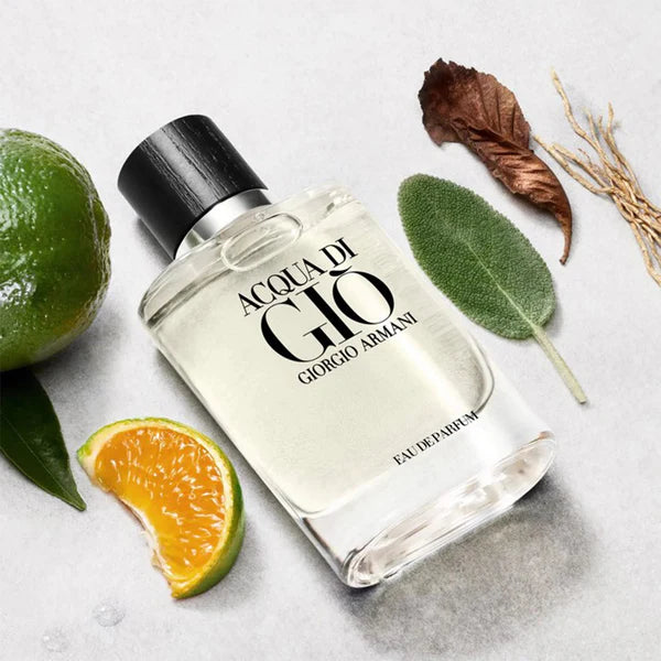 Fragancia masculina Armani Acqua Di Gio con notas de bergamota neroli y almizcle