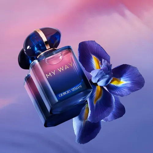 vista lateral del perfume my way parfum giorgio armani 90 ml con tapa azul brillante