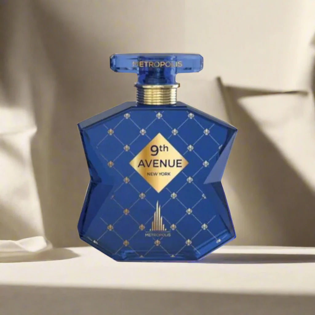 vista frontal del perfume metropolis 9th avenue new york 100ml mostrando su diseño moderno sobre fondo blanco
