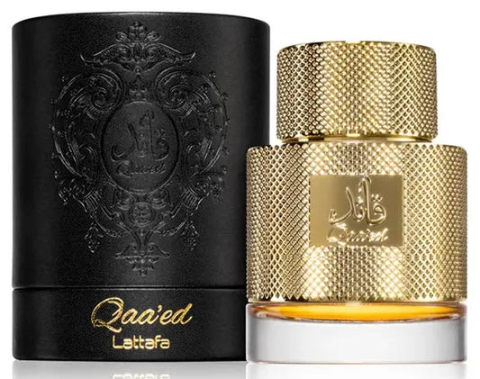 Perfume Qaa'ed de Lattafa fragancia unisex oriental especiada con notas de canela cardamomo y sándalo presentación de 100 ml Eau de Parfum