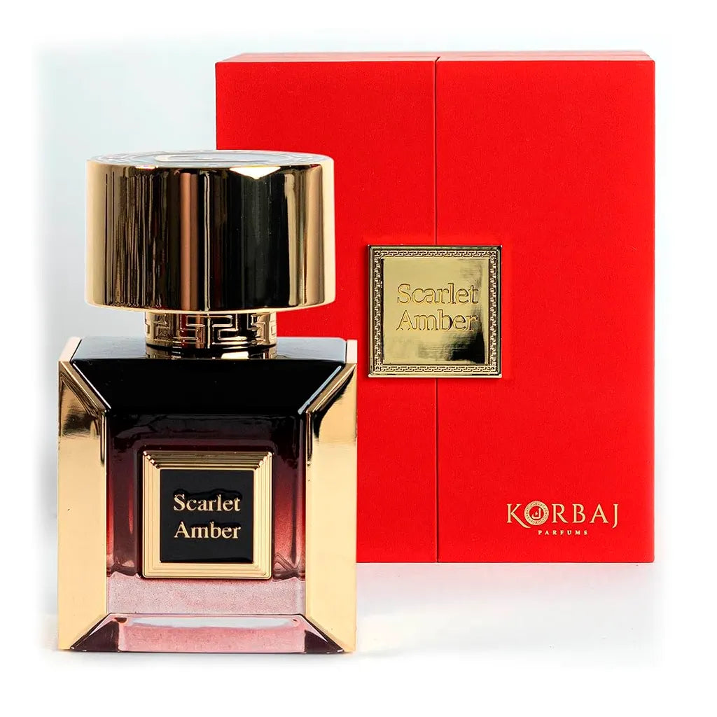 Perfume Korbaj Parfums Scarlet Ambar Extrait 100ml con frasco oscuro y detalles dorados sobre fondo blanco