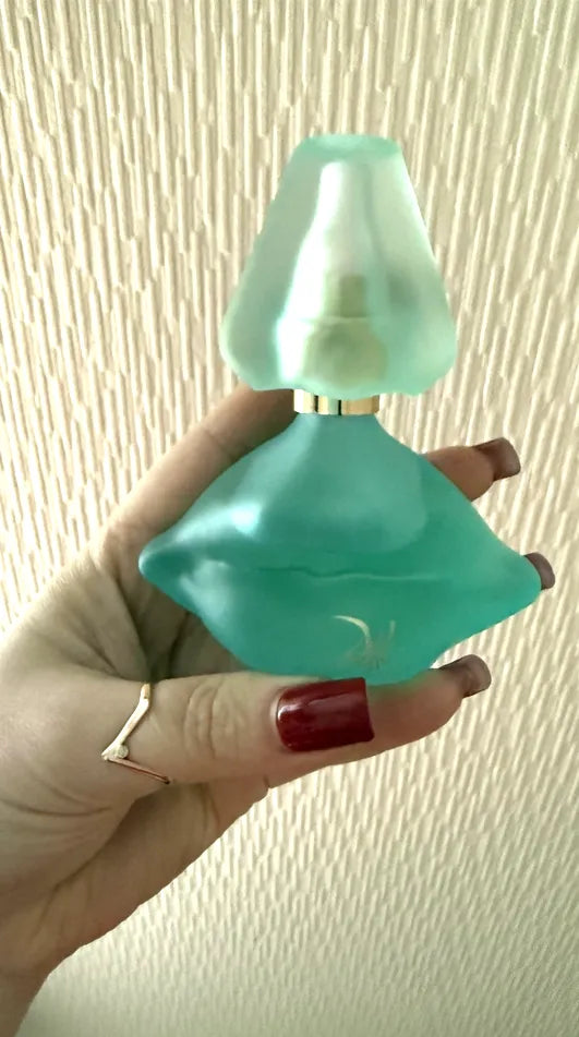Colección de perfumes Salvador Dalí originales para hombre y mujer con fragancias florales, frutales, orientales y amaderadas.