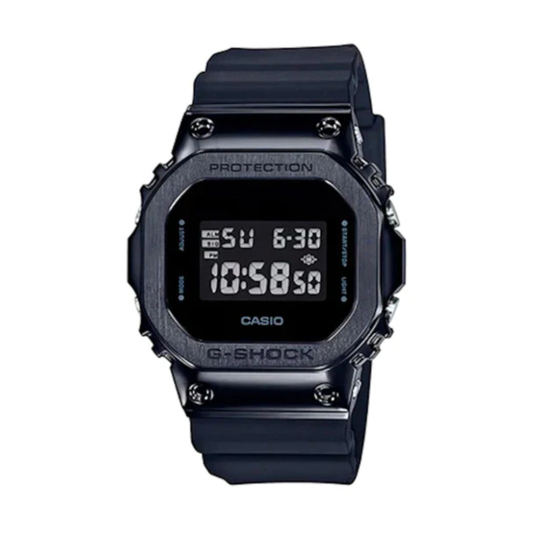 Reloj Casio GM-5600B-1DR