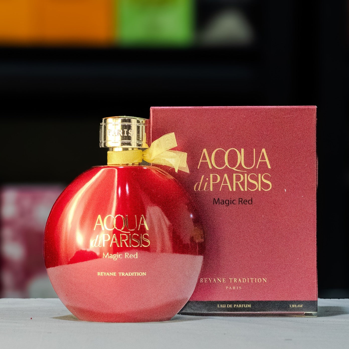 Vista lateral del perfume Acqua Di Parisis Magic Red Eau De Parfum Mujer 100ml