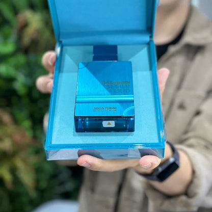 Fragancia unisex Amber Oud Aqua Dubai Al Haramain aromática acuática