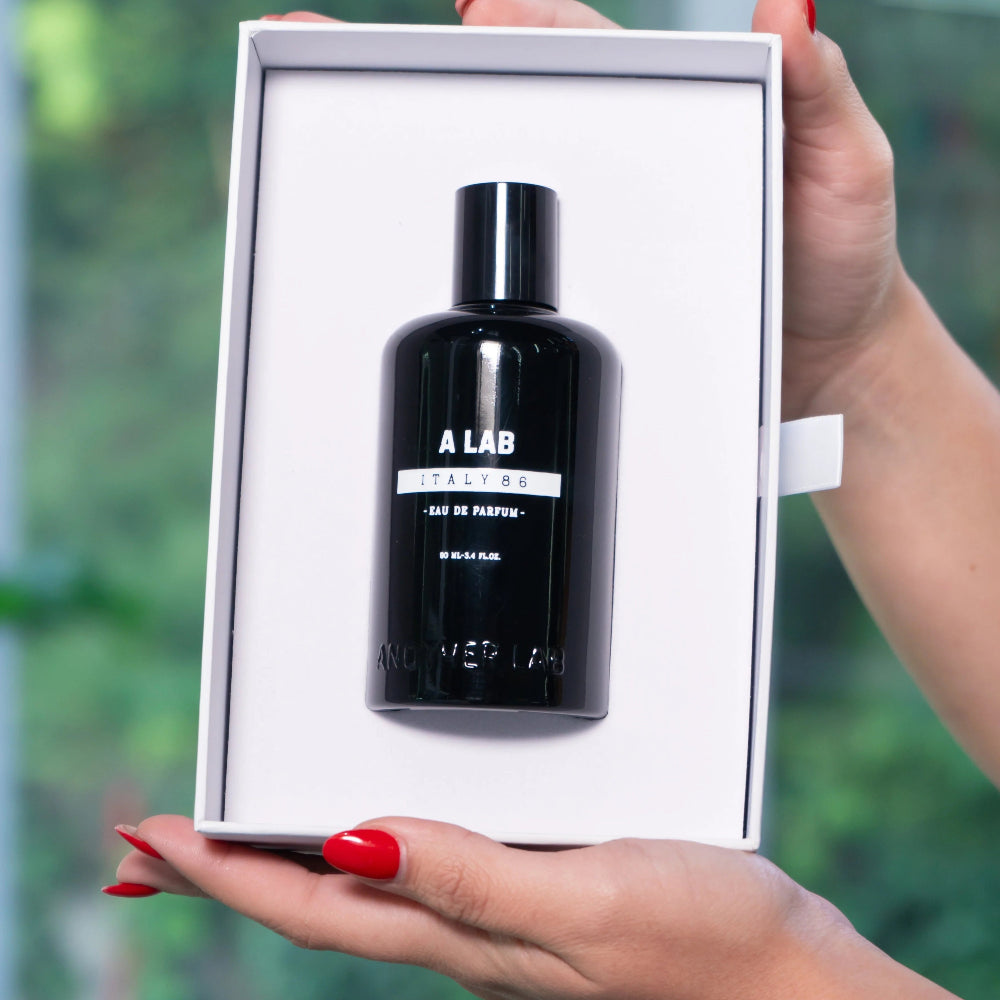 Caja del perfume Another Lab Germany 92 Eau De Parfum 90ml