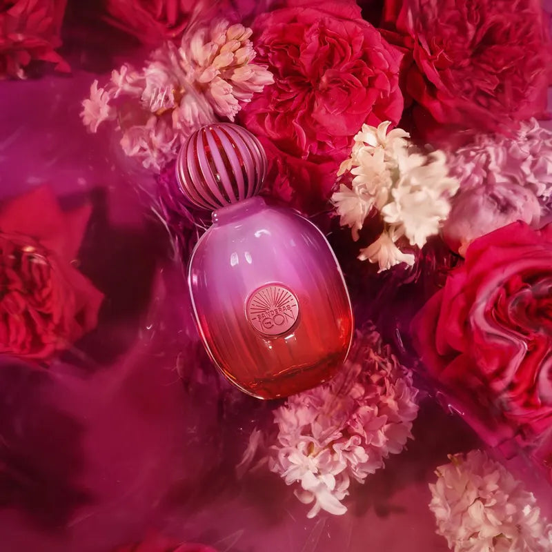 foto del perfume antonio banderas the icon supreme de mujer destacando su diseño femenino y moderno