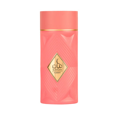 detalle cercano del frasco armaf kayaan yummy resaltando textura y diseño