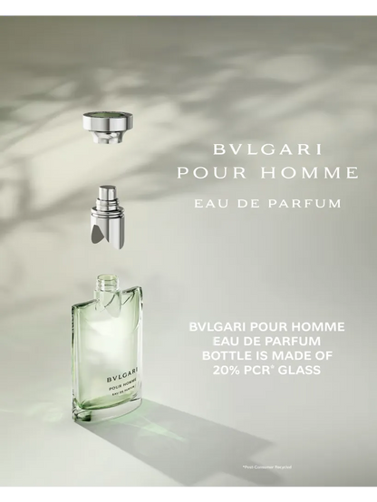 detalle del frasco del perfume bvlgari pour homme eau de parfum resaltando su familia olfativa