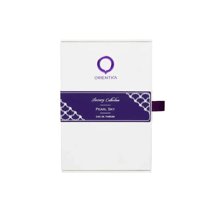 Detalle del frasco de Pearl Sky de Orientica, fragancia unisex de la Luxury Collection