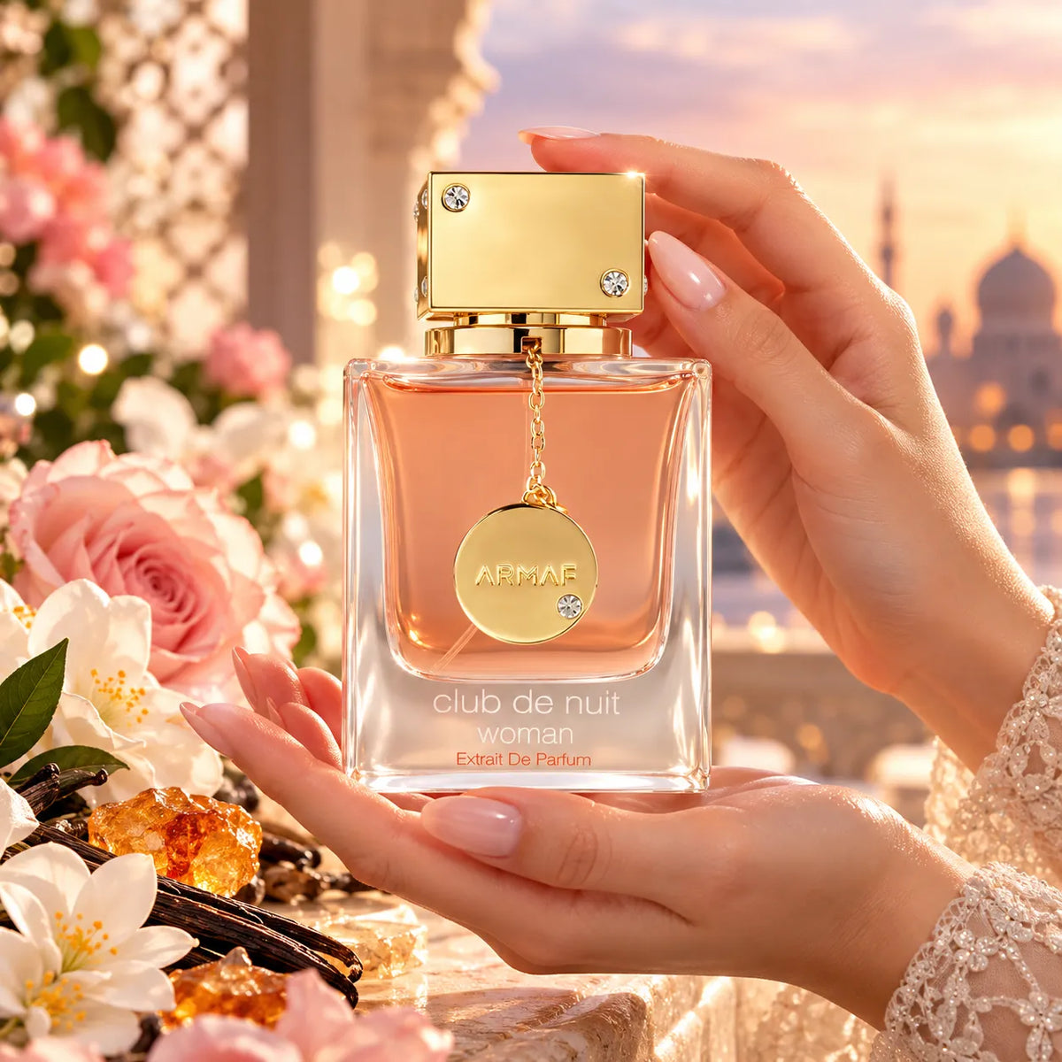 Vista completa de Club de Nuit Woman concentrated de Armaf 70 ml con un aroma floral y frutal