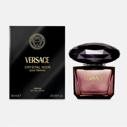Botella negra Versace Crystal Noir Parfum 90ml con detalle de tapón dorado y medusa