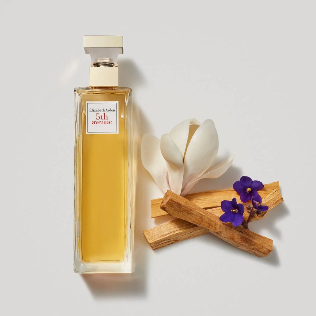Botella Elizabeth Arden 5th Avenue Eau de Parfum vista detallada