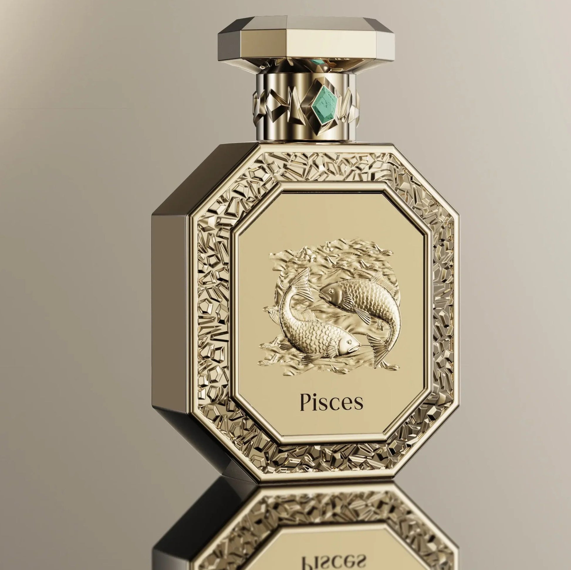 Detalle del frasco de vidrio premium del perfume Genesis Pisces con tapa decorativa y atomizador