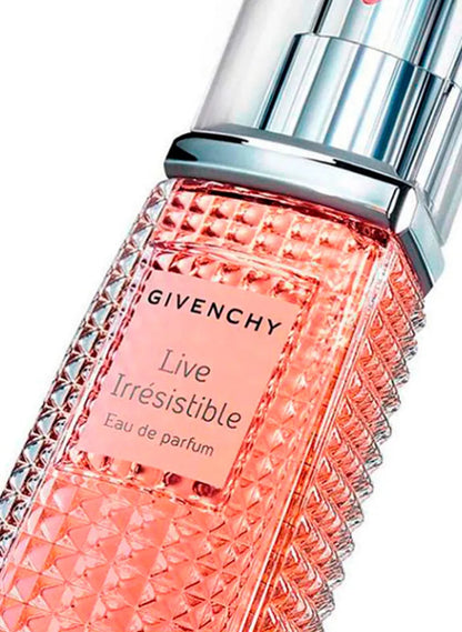 Detalle del frasco Givenchy Live Irrésistible Eau de Parfum 75ml