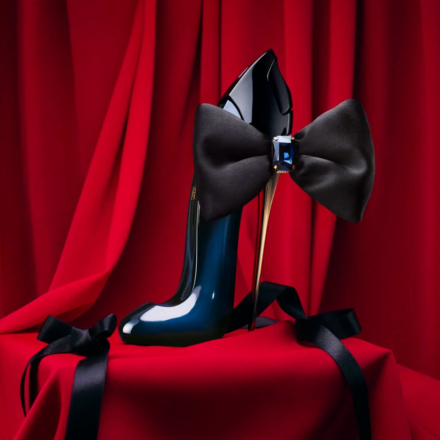 Botella Good Girl Bowtastic Eau de Parfum vista detallada