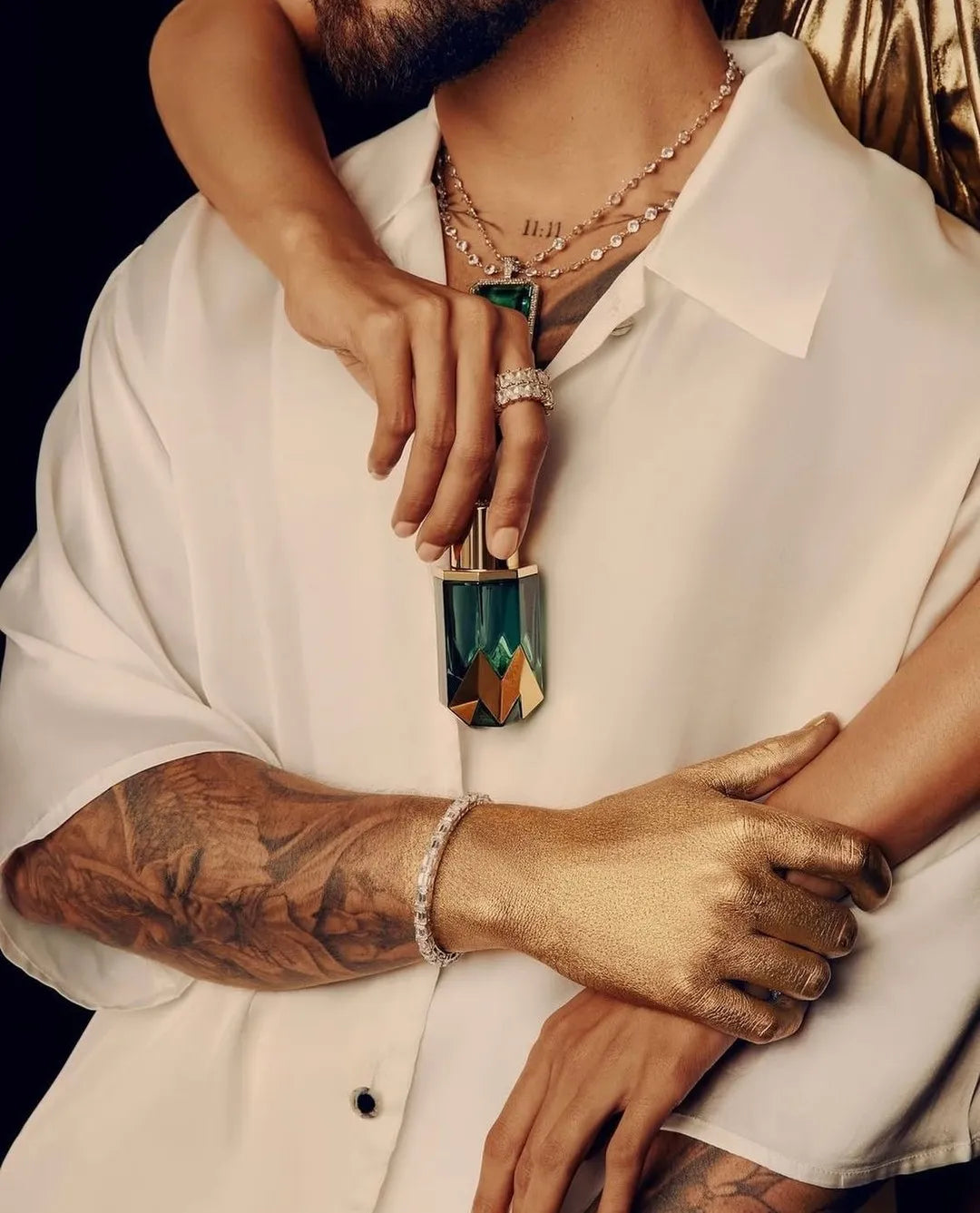 presentación completa del perfume Jade For Queens Maluma original con empaque