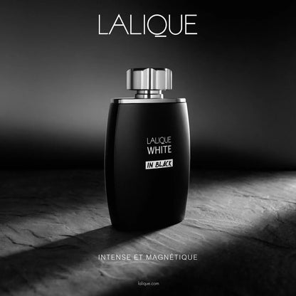 Botella Lalique White In Black mostrando el contraste del envase