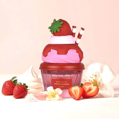 Caja original del perfume Lattafa Berry On Top con acabado elegante