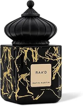 perfume raad matin martin exhibido como set completo con empaque y frasco en composición profesional