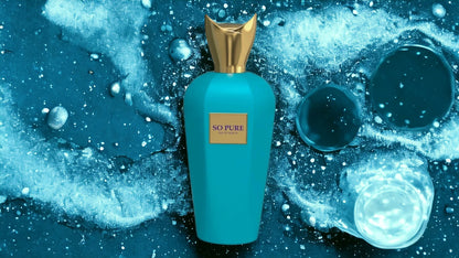 Vista frontal del perfume Milestone Emper So Pure con diseño elegante y logo en relieve dorado