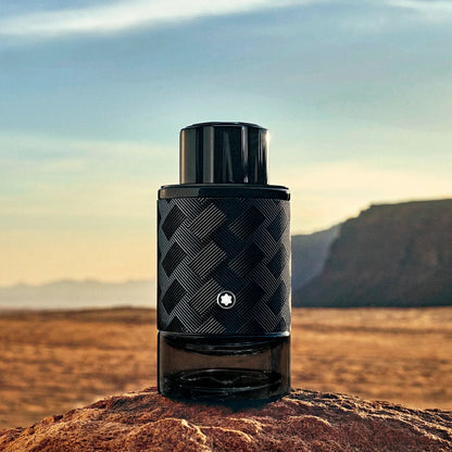 Detalle del frasco Montblanc Explorer Extreme Parfum 100ml