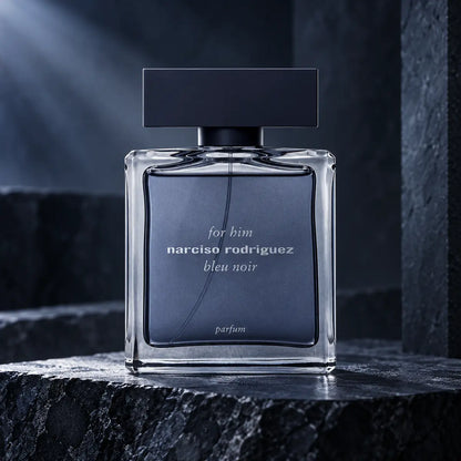 narciso rodriguez bleu noir parfum 100 ml para hombre en ambiente masculino elegante