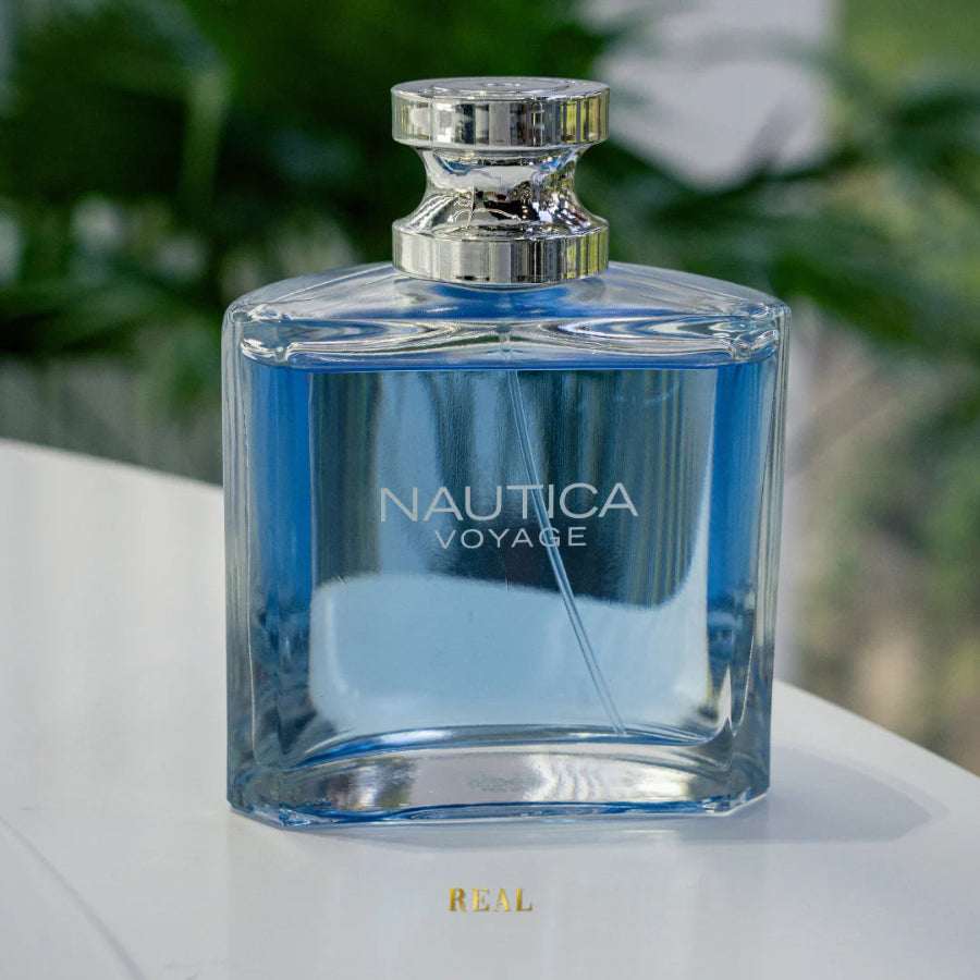 Detalle del frasco Nautica Voyage 100ml