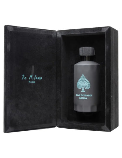 detalle del frasco del perfume Boston Jo Milano para hombre