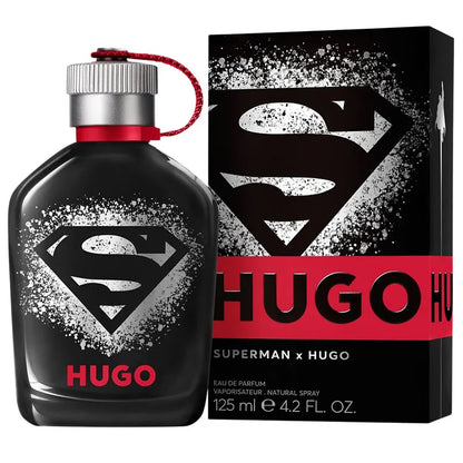 perfume hugo boss superman para hombre en frasco azul con detalles rojos y tapa negra