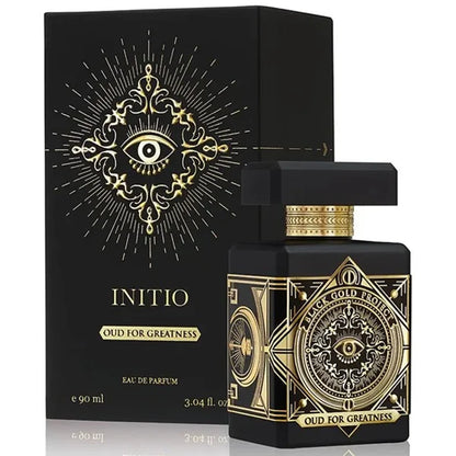 perfume initio oud for greatness en frasco negro con detalles dorados brillantes