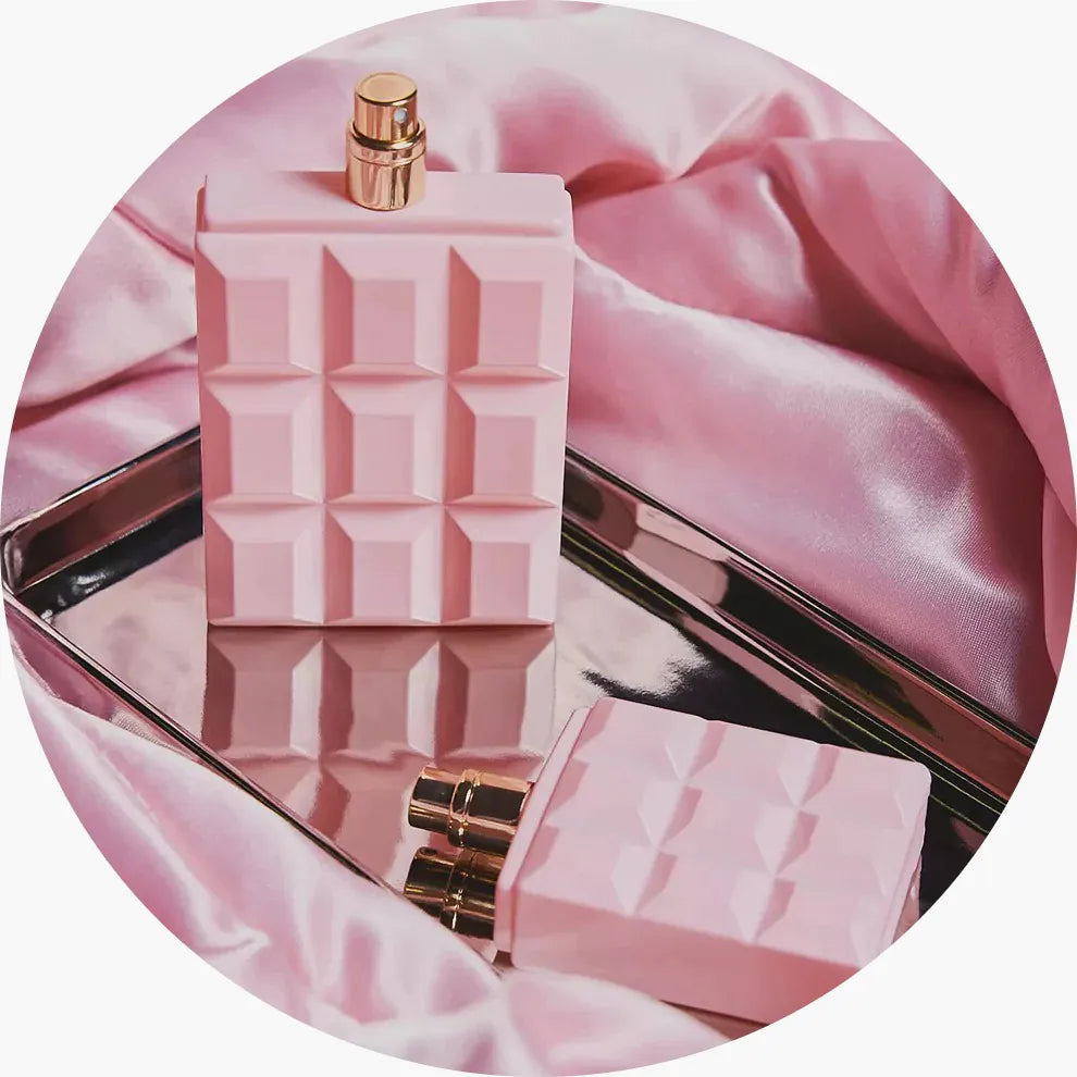 detalle del frasco del perfume Sweet Tooth Sabrina Carpenter 75ml