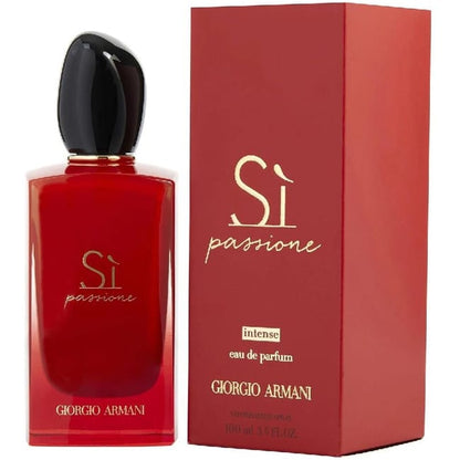 Perfume Si Passione Intense de Giorgio Armani para mujer EDP 100ml con intensa fragancia floral frutal y notas de rosas negras
