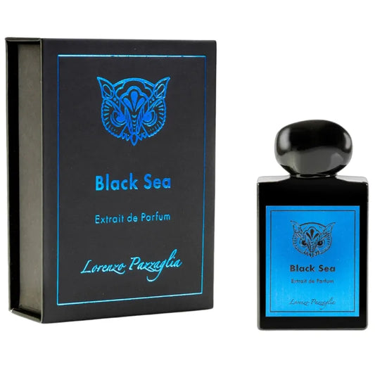 perfume black sea lorenzo pazzaglia extrait de parfum frasco de 50ml con diseño oscuro y lujoso fondo marino intenso