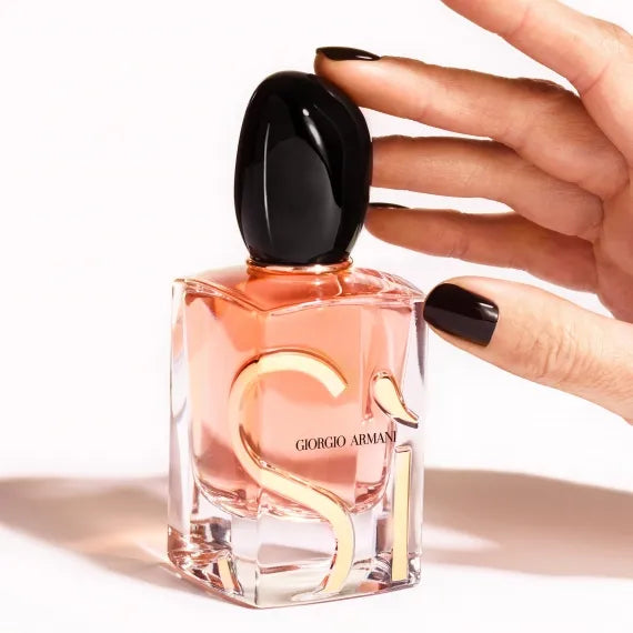 fragancia femenina si de giorgio armani eau de parfum 100ml aroma chipre frutal con fresia pachuli y ambroxan