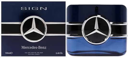 envase del perfume masculino sign mercedes benz eau de parfum sobre fondo blanco