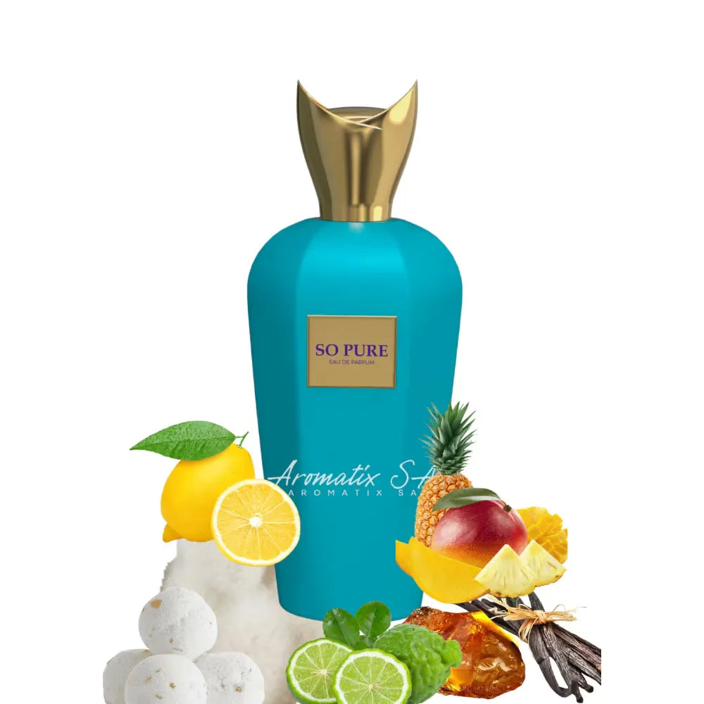 Detalle del frasco del perfume So Pure Milestone mostrando la textura del vidrio y el tapón metálico