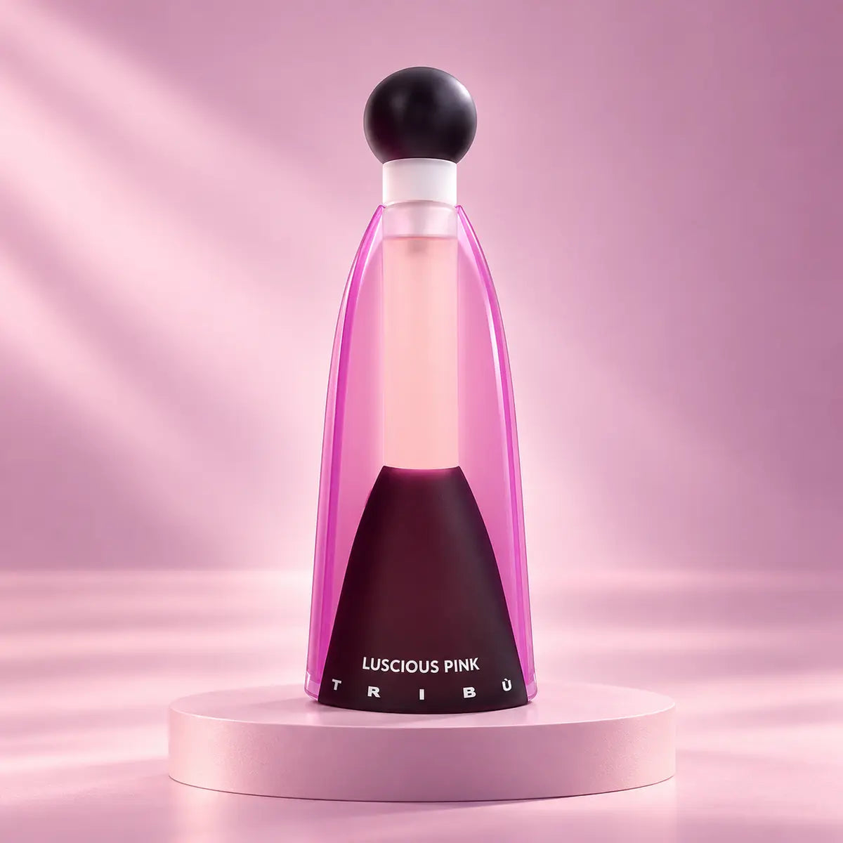 tribu luscious pink edp 100 ml para mujer en ambiente femenino rosa