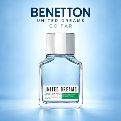 Benetton United Dreams Go Far de 100 ml sobre fondo azul claro degradado con la marca y la referencia en la parte superior