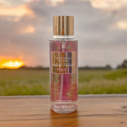 Victoria’s Secret Velvet Petals Heat Body Mist 250 ml