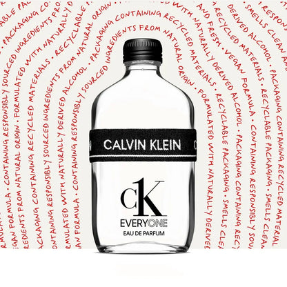 Vista frontal de Calvin Klein CK Everyone eau de parfum 100ml, frasco de perfume unisex de aroma cítrico, fresco y amaderado