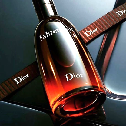 Vista frontal de Christian Dior Fahrenheit EDT 100ml, frasco de perfume masculino con composición cítrica, floral y cuero-amaderada