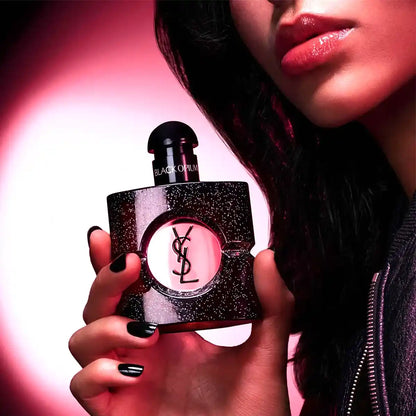 Vista previa del perfume Black Opium Yves Saint Laurent EDP 90 ml para mujer.