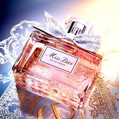 Vista frontal del perfume Miss Dior Eau de Parfum Christian Dior para mujer